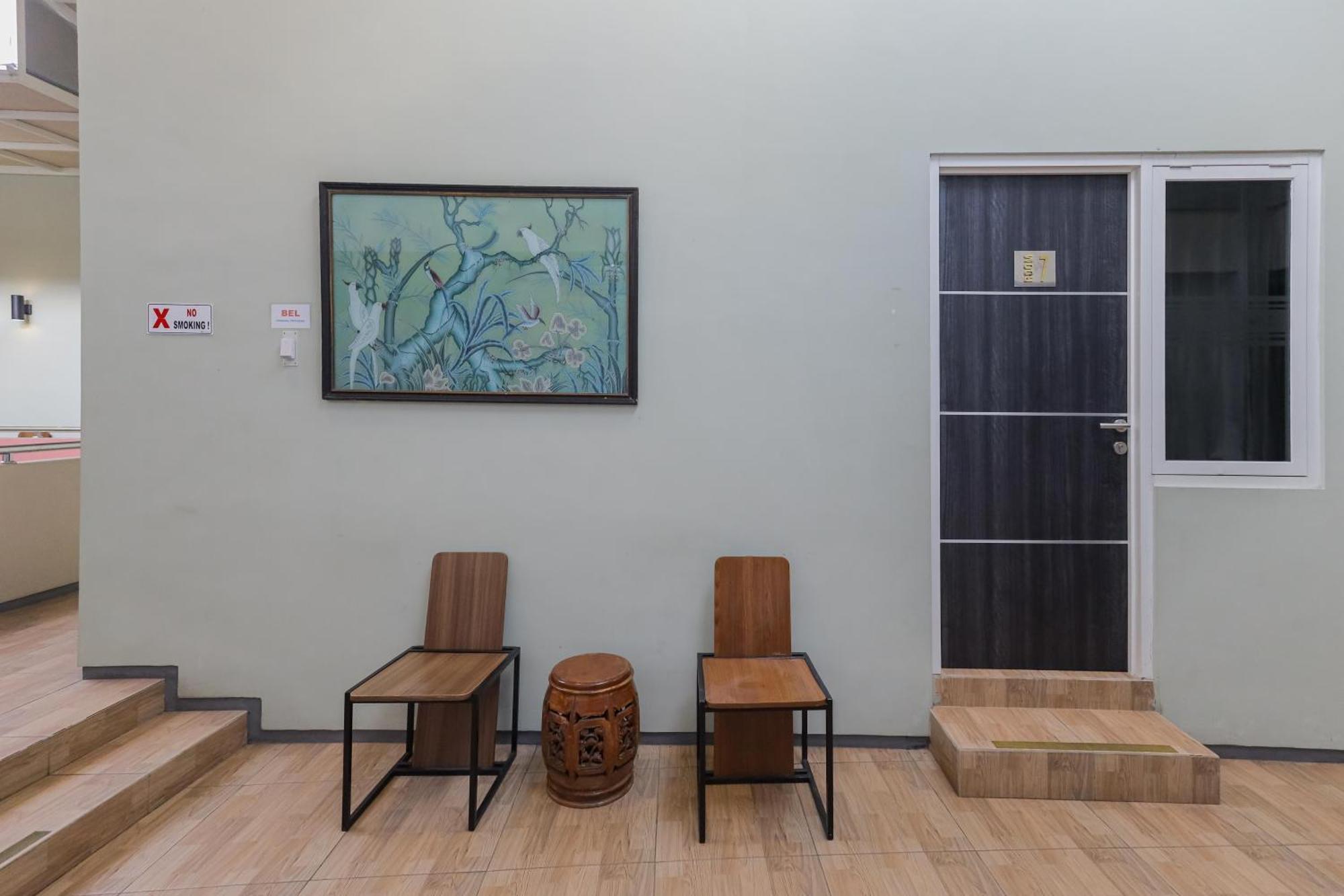 Reddoorz Plus At Swun Stay Raya Langsep Malang Ngoại thất bức ảnh